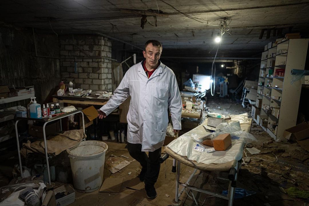 Izium, Ukraine.

The doctors are preparing for cold days in the basement. The...