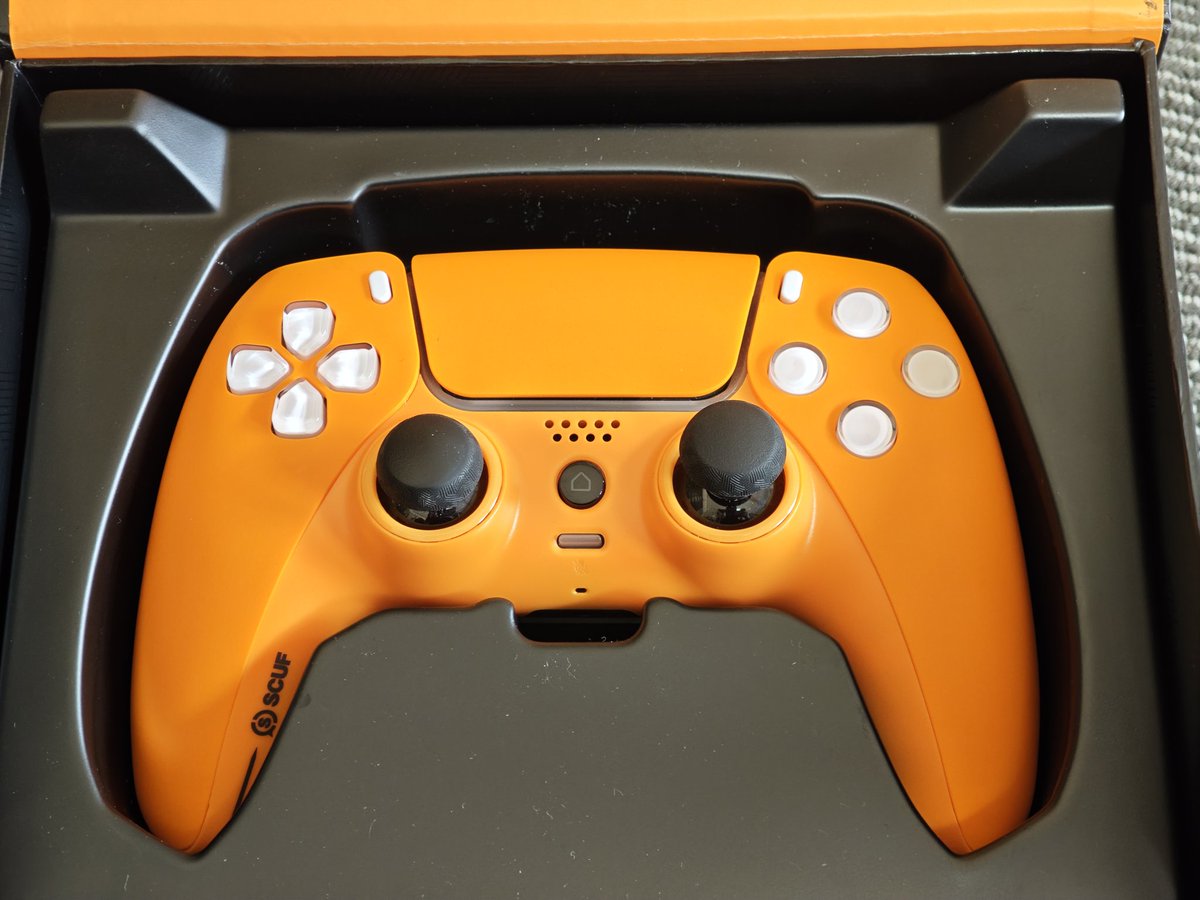SCUF スカフ レッドウイングス - スカフ SCUF コントローラー
