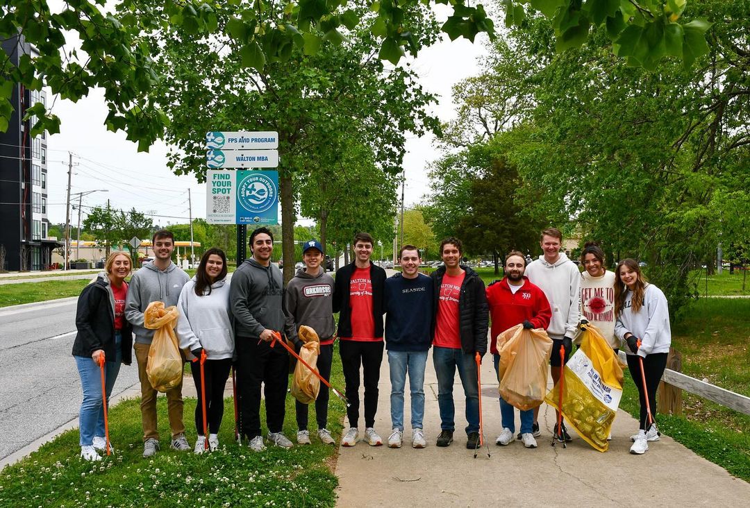 Happy Earth Day! 🌎 Our Walton MBA students celebrated by cleaning up the Tsa...